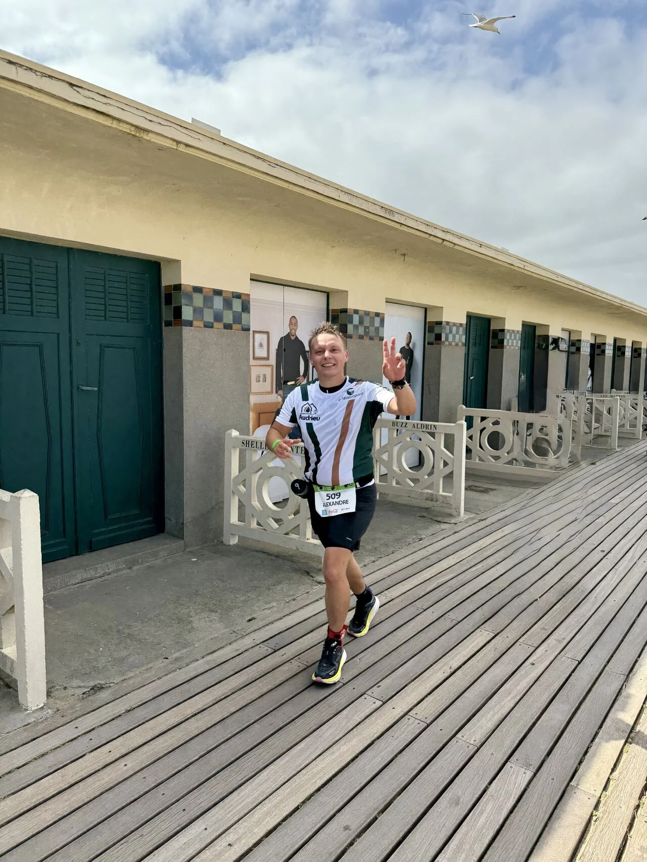 Coureur du groupe sur les Planches de Deauville