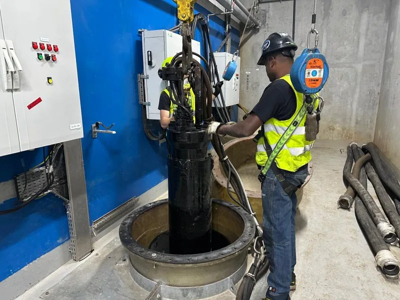 Maintenance d'une pompe immergée en puits de relevage