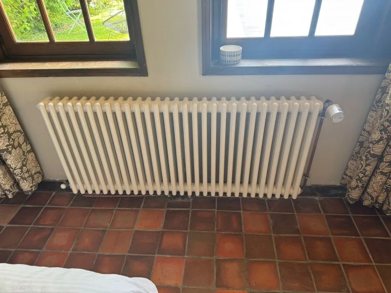 Remplacement de radiateurs par des modèles Acova Vuelta connectés