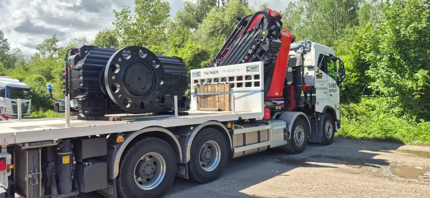 Transport autonome d'un équipement industriel de fort tonnage